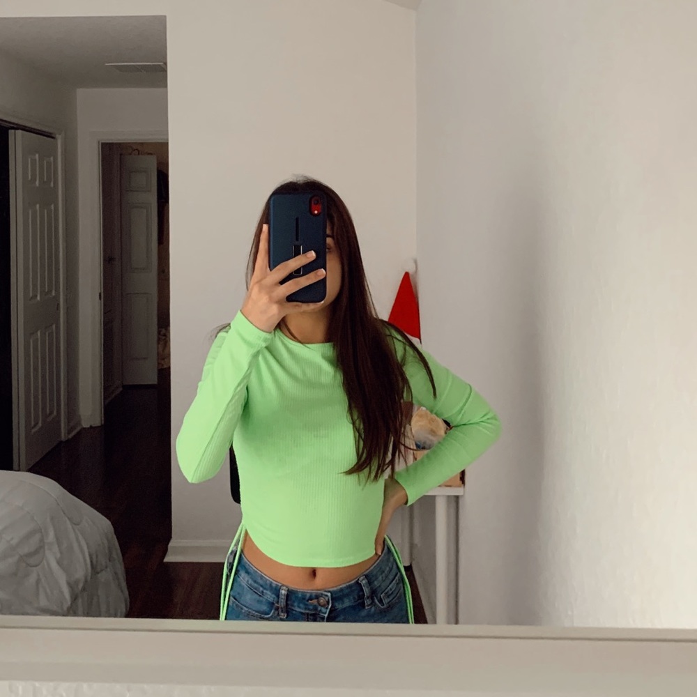 Green long sleeve shirt